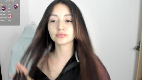 Annie online show from 6, 2, 2025