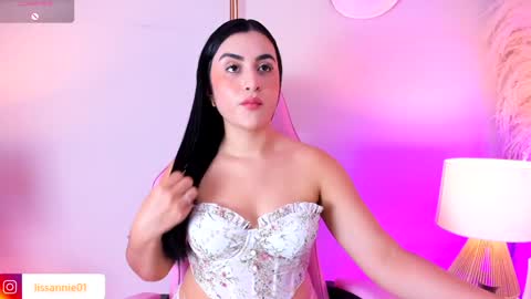 Snapshot of anniemorgan01 chatting on 31, 1, 2025 Annieliss online show from 31, 1, 2025