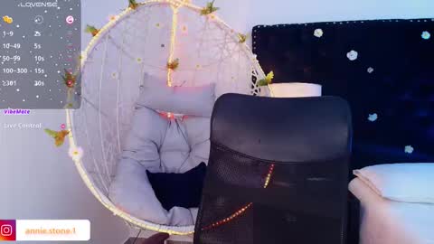 ANNIE  online show from 12, 9, 2025