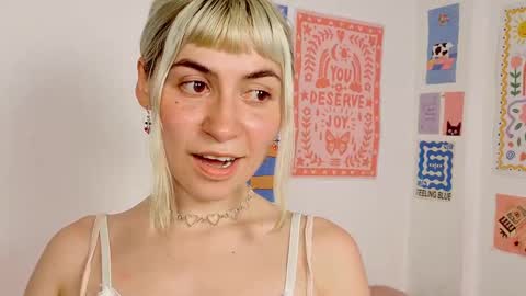 Snapshot of annietinky chatting on 20, 9, 2025 annietinky online show from 20, 9, 2025