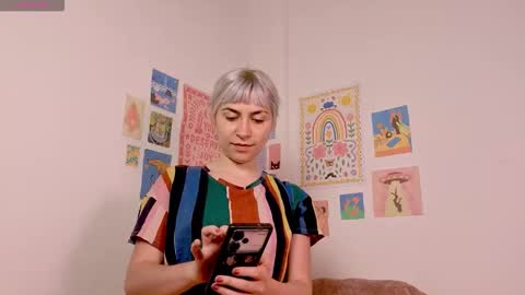 Snapshot of annietinky chatting on 15, 12, 2025 annietinky online show from 15, 12, 2025