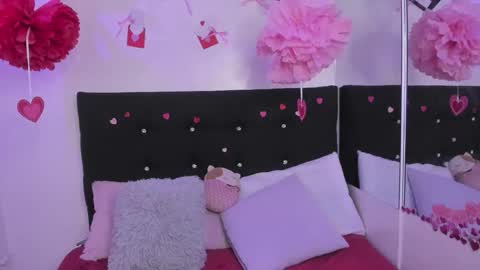 Snapshot of anniie_evans1 chatting on 15, 2, 2026 Annie Evans online show from 15, 2, 2026