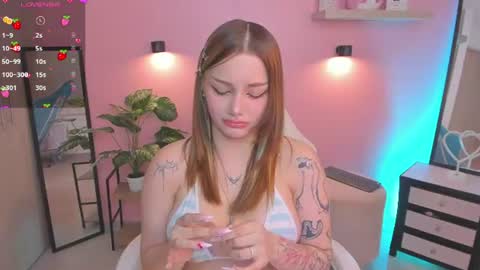 Snapshot of anniita_ chatting on 14, 7, 2026 VIVIANNA online show from 14, 7, 2026