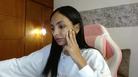 Snapshot of annitaserna chatting on 10, 10, 2025 AnnaS online show from 10, 10, 2025