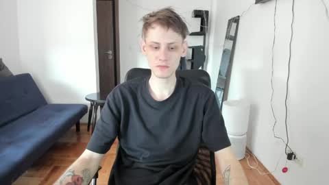 Snapshot of annonimsick chatting on 18, 4, 2026 online show from 18, 4, 2026