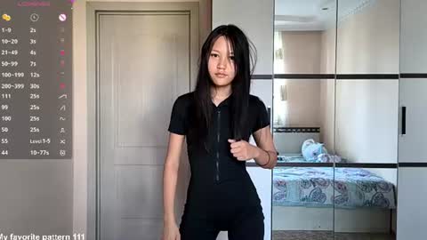 Snapshot of annrosy chatting on 18, 7, 2026 Hello my name is Kate online show from 18, 7, 2026