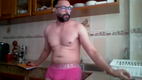 Snapshot of annuler_9 chatting on 15, 4, 2026 adrenalinE online show from 15, 4, 2026