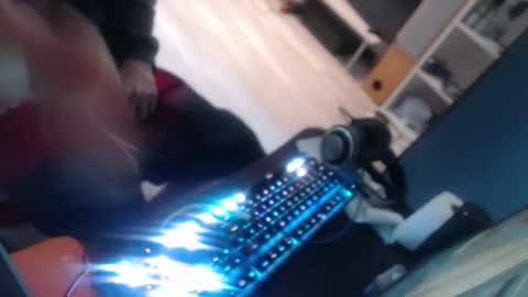 LoyalDog online show from 21, 4, 2026