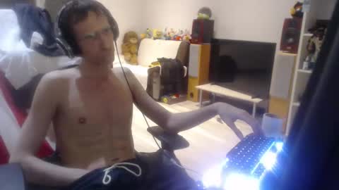 LoyalDog online show from 27, 4, 2026