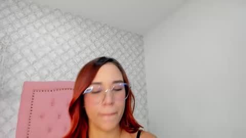 Snapshot of anny_cooper3 chatting on 3, 12, 2025 anny cooper3 online show from 3, 12, 2025