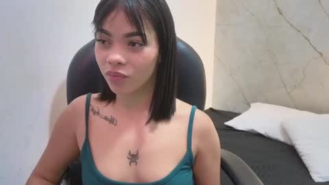 Snapshot of anny_mendez1 chatting on 5, 11, 2025 Anny online show from 5, 11, 2025