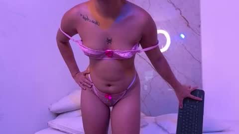 Snapshot of anny_mendez1 chatting on 30, 11, 2025 Anny online show from 30, 11, 2025