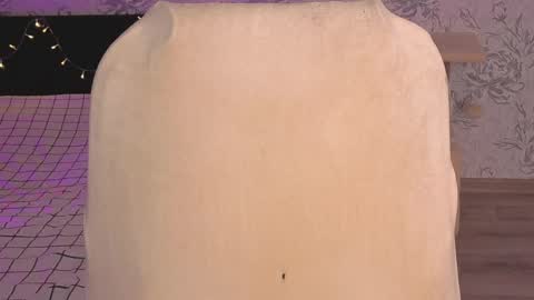 Annie online show from 27, 3, 2026