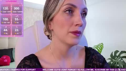 Snapshot of anny_sweet72 chatting on 29, 11, 2025 Anny online show from 29, 11, 2025