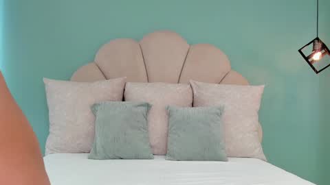 Anny  online show from 4, 2, 2025