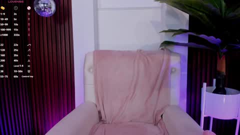 Snapshot of annybuny chatting on 23, 12, 2024 Ana online show from 23, 12, 2024