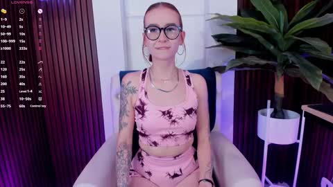 Snapshot of annybuny chatting on 21, 2, 2025 Ana online show from 21, 2, 2025