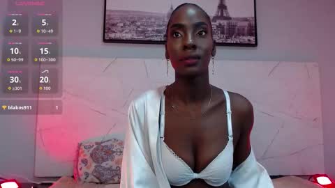 Snapshot of annyfiore chatting on 19, 10, 2025 Anny online show from 19, 10, 2025