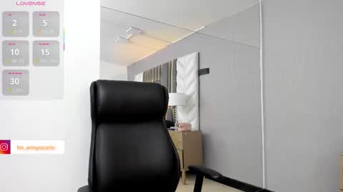 Anny online show from 10, 11, 2025