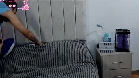 Snapshot of annyroberts_89 chatting on 31, 5, 2026 Anny online show from 31, 5, 2026