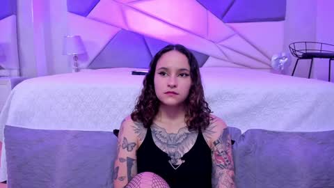 AnnyT online show from 25, 1, 2025