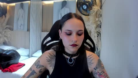 AnnyT online show from 2, 4, 2026