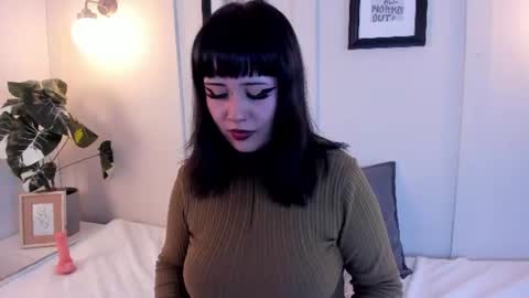 Snapshot of annyy_catt chatting on 25, 6, 2026 anny online show from 25, 6, 2026