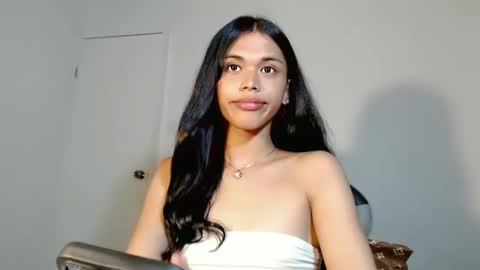 Snapshot of anok_yaii chatting on 28, 10, 2025 anok_yaii online show from 28, 10, 2025