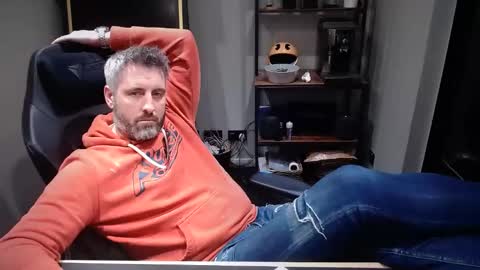 Snapshot of anonymousblokeuk chatting on 4, 12, 2024 anonymousblokeuk online show from 4, 12, 2024