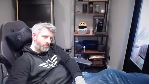 Snapshot of anonymousblokeuk chatting on 17, 12, 2024 anonymousblokeuk online show from 17, 12, 2024