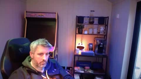 Snapshot of anonymousblokeuk chatting on 11, 2, 2025 anonymousblokeuk online show from 11, 2, 2025