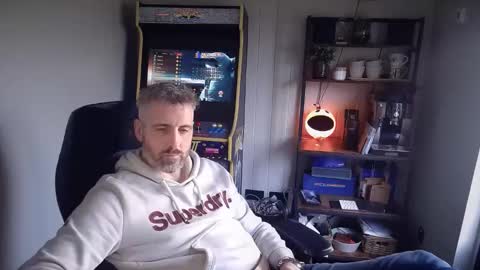 Snapshot of anonymousblokeuk chatting on 4, 3, 2025 anonymousblokeuk online show from 4, 3, 2025