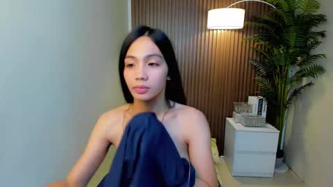 Snapshot of anqelic chatting on 1, 12, 2024 Stacy Maurice online show from 1, 12, 2024
