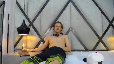 Snapshot of anthonystone_ chatting on 13, 7, 2026 Anthonny online show from 13, 7, 2026