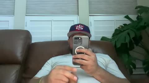 Snapshot of anthoss22 chatting on 21, 3, 2026 anthoss22 online show from 21, 3, 2026