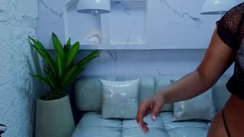 Antonela online show from 30, 9, 2025