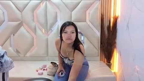 Antonela online show from 1, 11, 2025