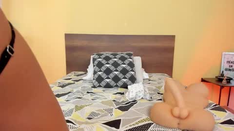 Antonela online show from 14, 1, 2025