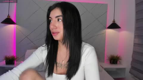 Snapshot of antonella__rouse chatting on 15, 12, 2024 Antonella online show from 15, 12, 2024