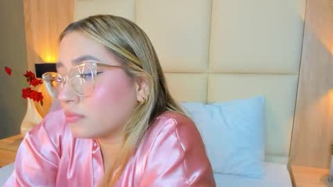 A N T O N E L L A  online show from 18, 3, 2026