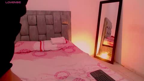 Antonella online show from 5, 3, 2026