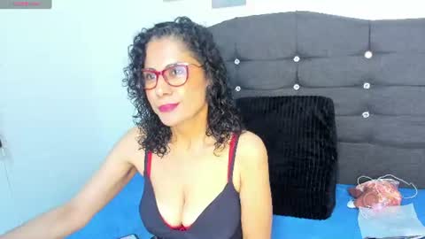 Snapshot of antonella_rizzo01 chatting on 14, 6, 2026 antonella_rizzo01 online show from 14, 6, 2026