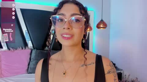 Snapshot of antonellepiercee chatting on 9, 2, 2025 A N T O N E L L E online show from 9, 2, 2025