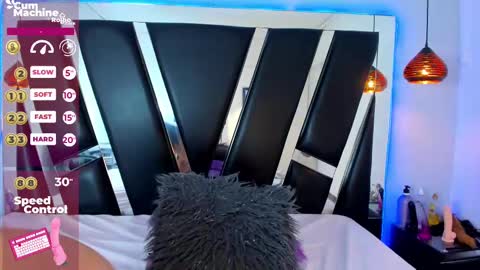 Snapshot of antonellepiercee chatting on 20, 2, 2025 A N T O N E L L E online show from 20, 2, 2025