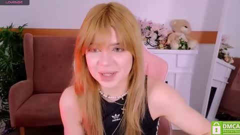 Snapshot of antonia_ferrero chatting on 1, 2, 2026 antonia_ferrero online show from 1, 2, 2026