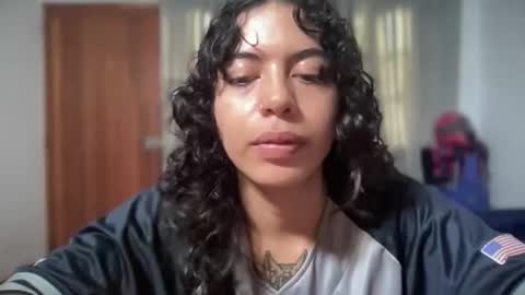 Snapshot of antoniabloom chatting on 26, 11, 2025 Antonia online show from 26, 11, 2025