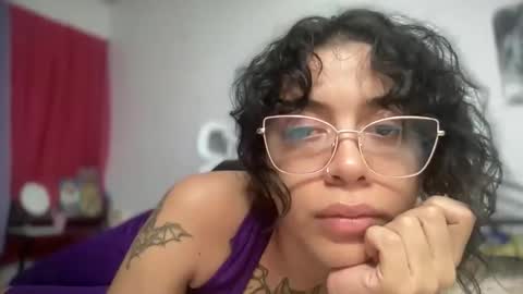 Snapshot of antoniabloom chatting on 19, 12, 2025 Antonia online show from 19, 12, 2025