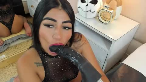 Antonia online show from 14, 10, 2025