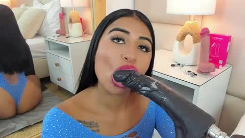 Antonia online show from 15, 4, 2026