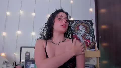 Antonia online show from 24, 11, 2025